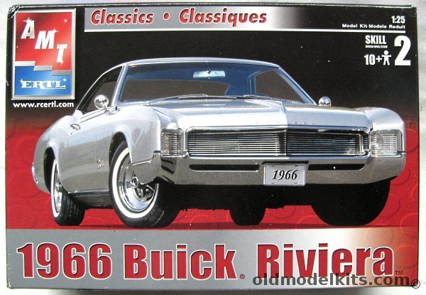 AMT 1/25 1966 Buick Riviera GS (Grand Sport), 30083 plastic model kit